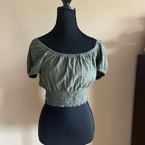Hollister Green Puff Sleeve Off-Shoulder Cropped Top with Smoked Waist size S